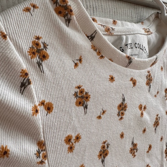 2 Tops! - Picture 4 of 6